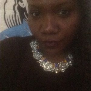 Meet your Posher, Sheena